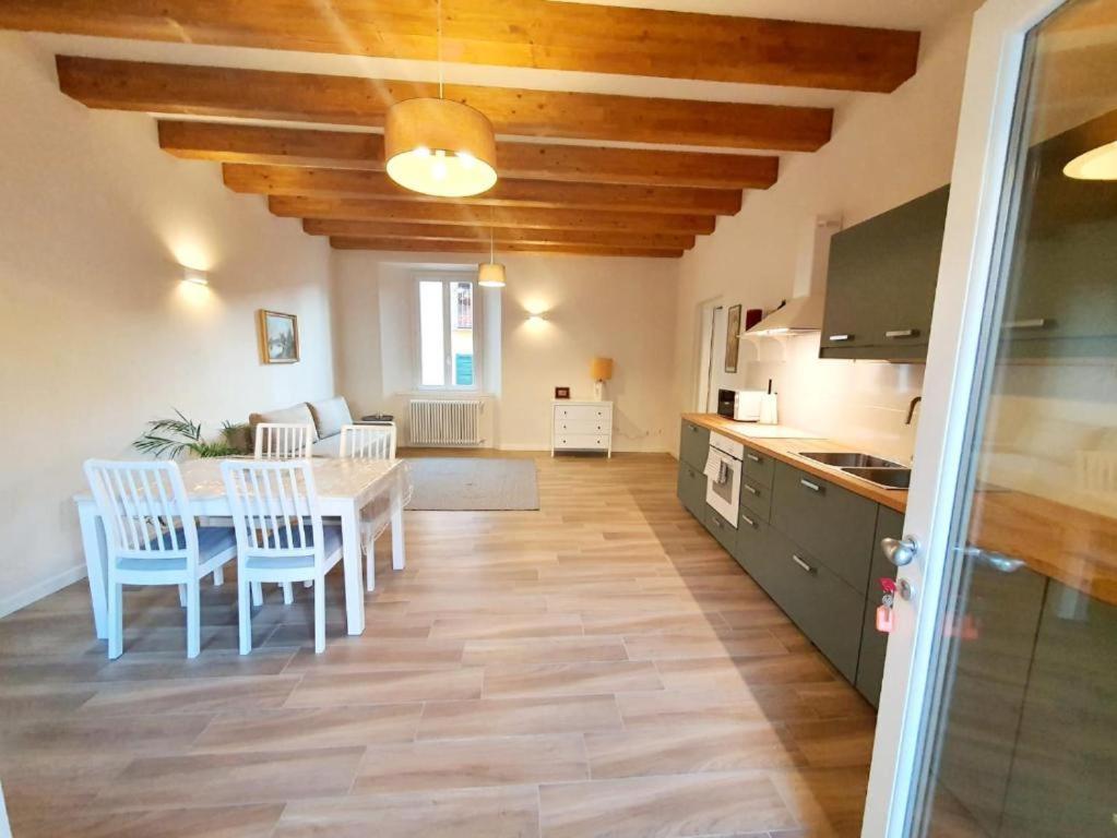 Residenza La Ruga Matilde & Eleonora Apartments Lake ヴェルバーニア エクステリア 写真